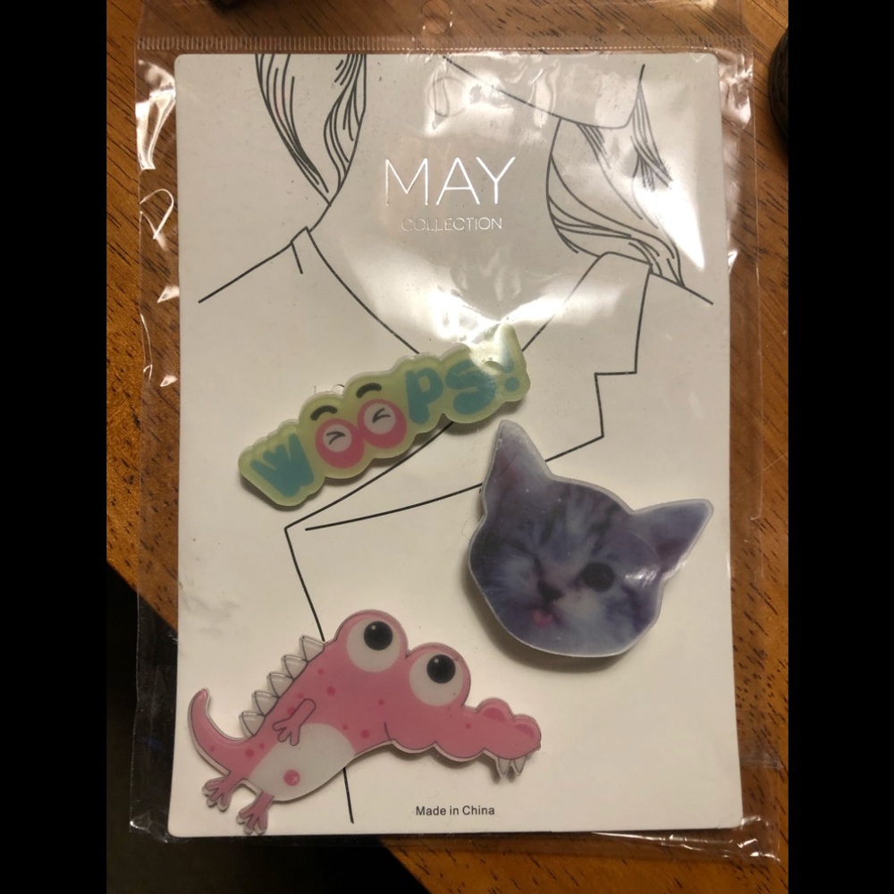 Kids Plastic pins